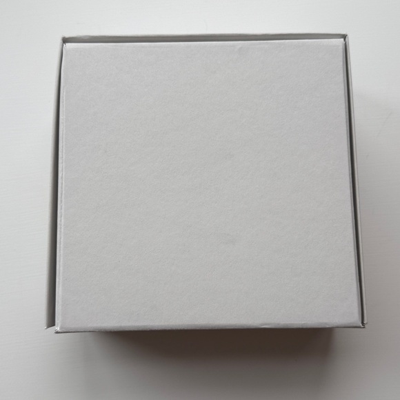 Loewe White Black Small Gift Box Storage Box - Picture 10 of 11